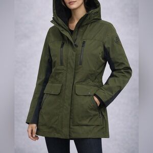 NEW Michael Kors Women's Waterproof Insulated Winter Coat Jacket Size Medium